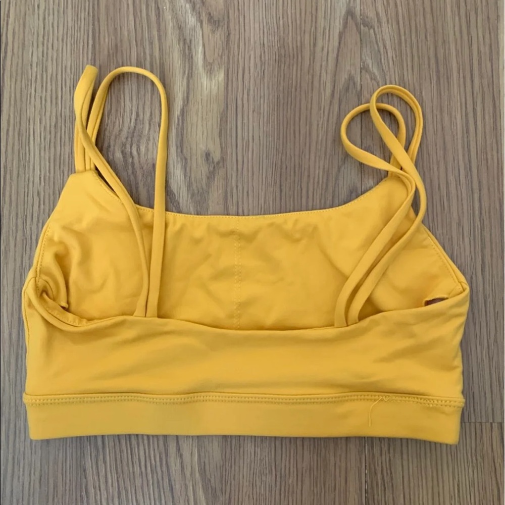 Strappy low back active top